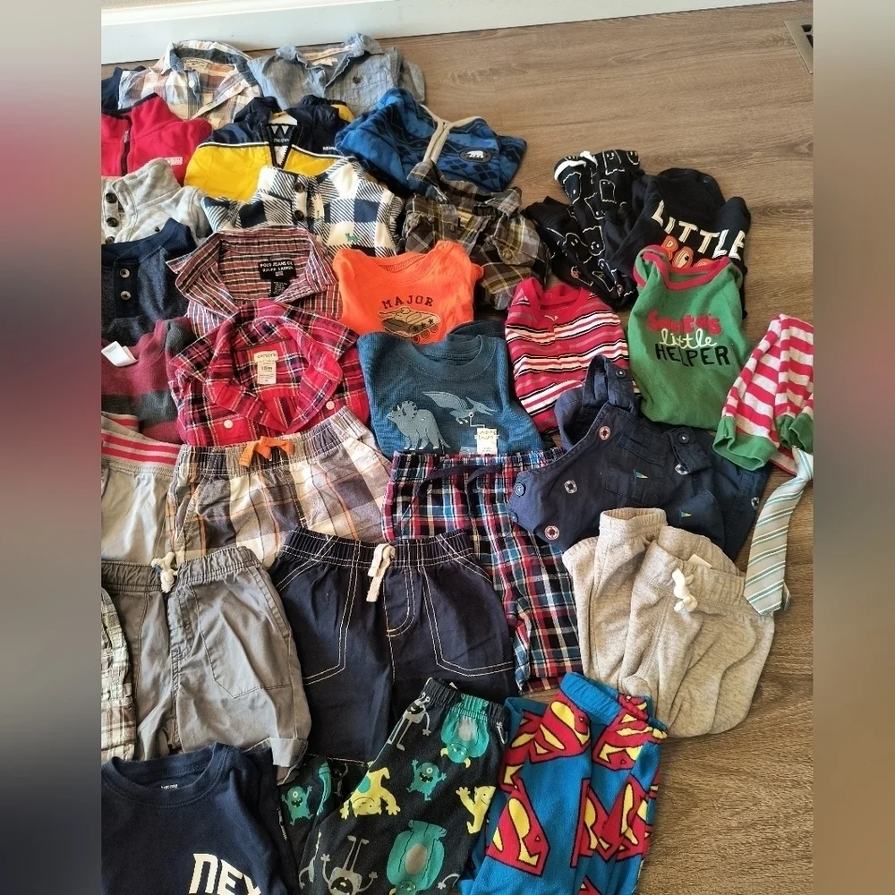 Boys Huge Lot of 47 size 18 Months Clothing, Shorts, Tshirts, Sweaters EUC